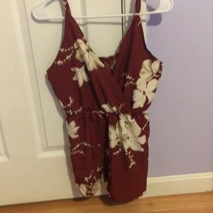 Floral romper NWOT